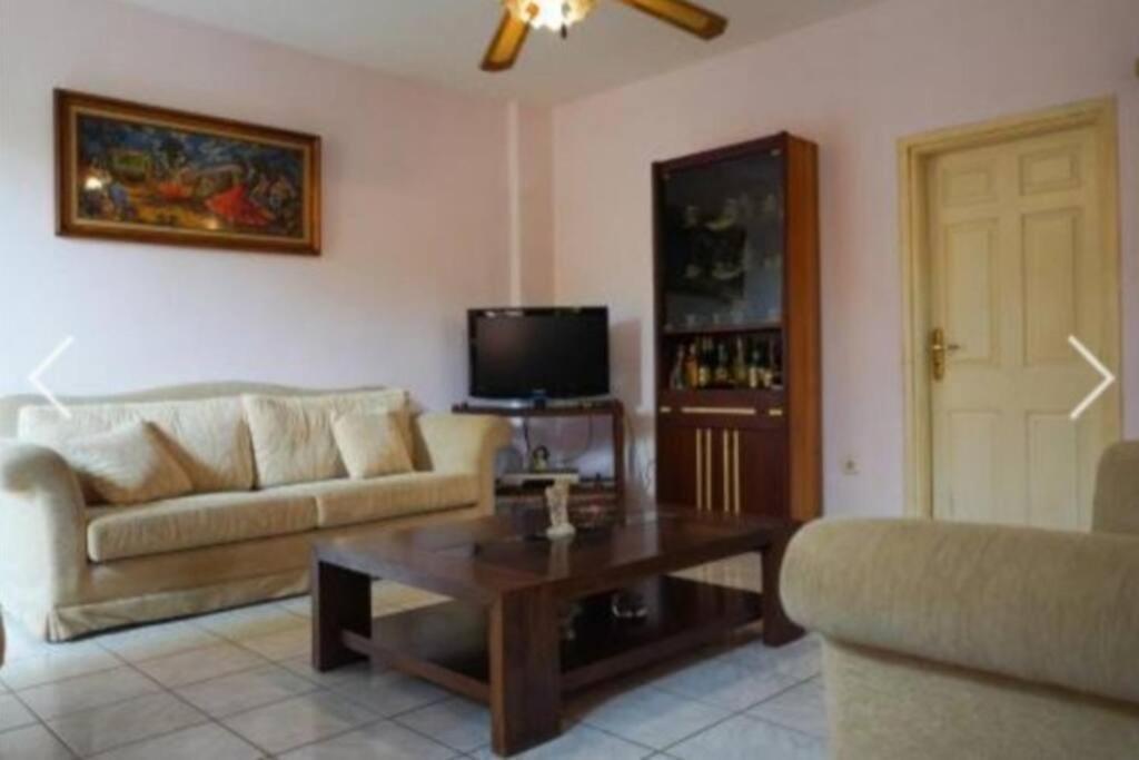 George 'S Nest Apartment Agios Spyridon  Exterior photo